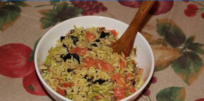 Lazy Sushi Salát s ryžou a červenými rybami