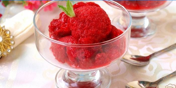 Jahodový sorbet