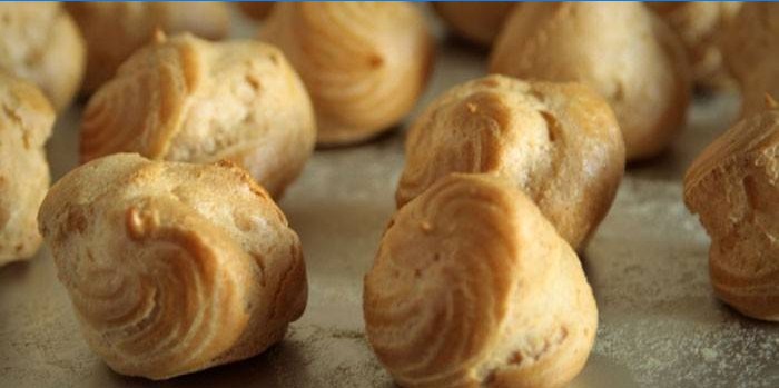 Ready Profiteroles