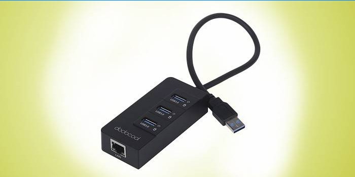 So zásuvkou USB