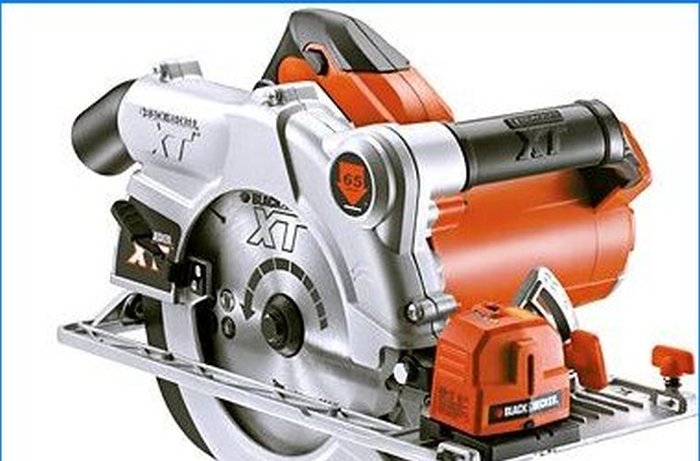 Kotúčová píla Black & Decker XTS1660KA