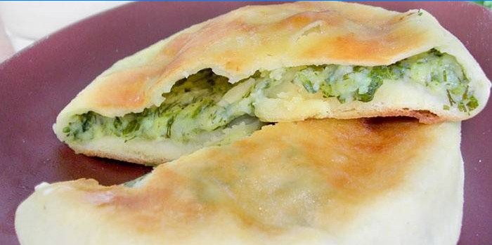 Khachapuri plnené zelení a syrom