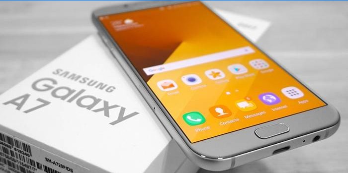 Samsung Galaxy A7 (2017)