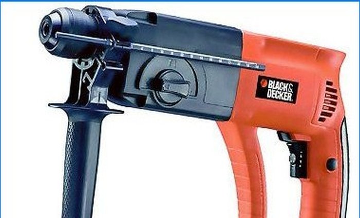 Rotačné kladivo Black & Decker KD970KA