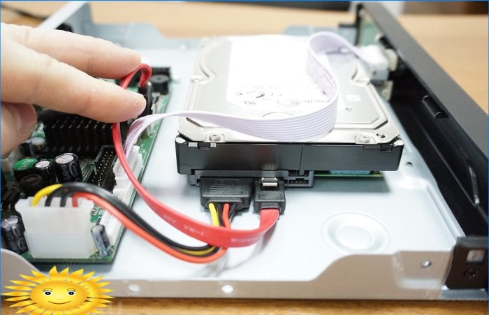 Pripojenie pevného disku k DVR