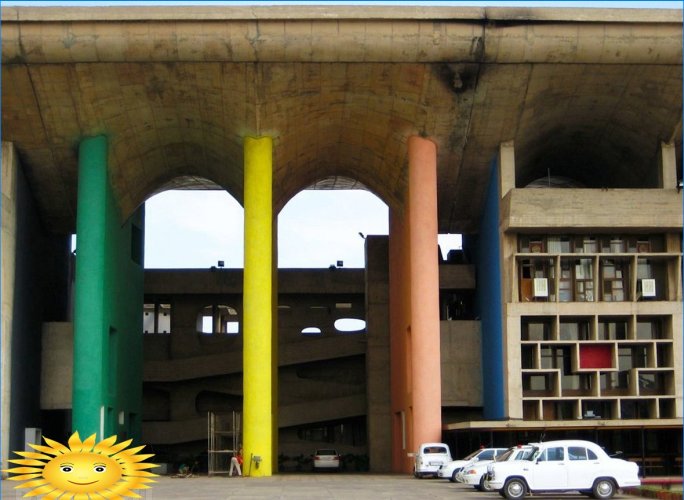 Justičný palác, Chandigarh, India