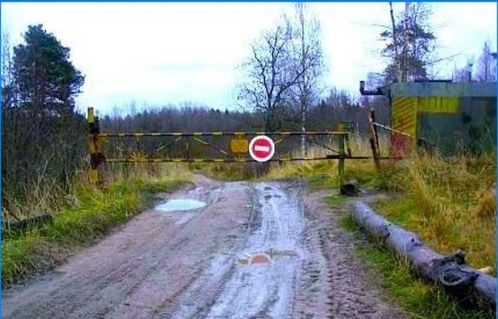 Pozemok pre veľké rodiny - bažina, les, skládka?