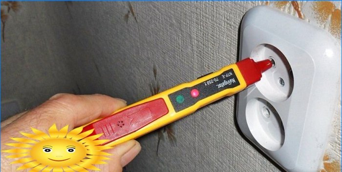 Elektrikársky set: prístroje a nástroje na elektrickú inštaláciu