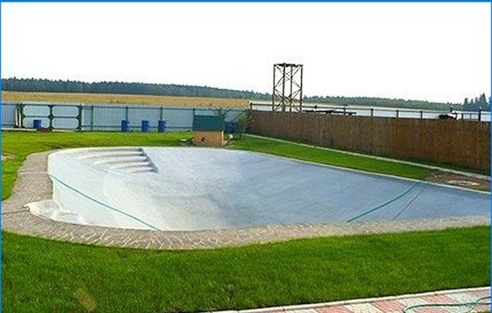 Hydroizolácia bazénov - výber materiálov a technológií