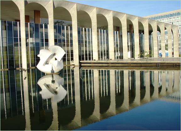 Úžasný palác od Oscara Niemeyera