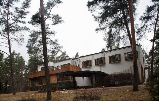 Exteriér vily Mairea, Alvar Aalto