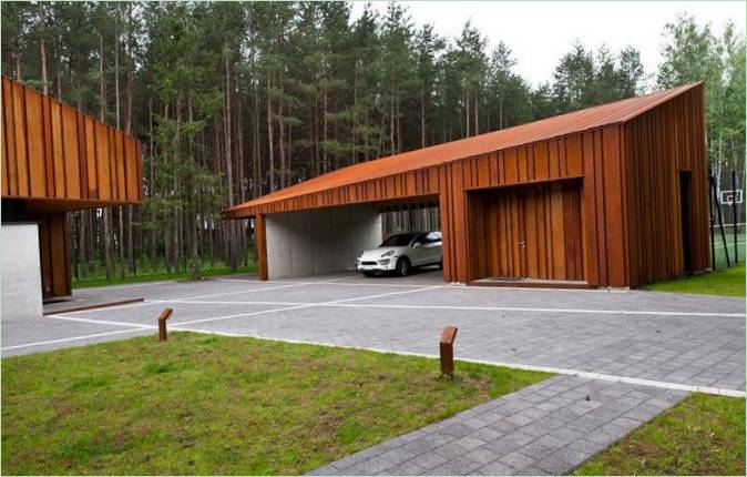 Moderný dom od Archispektras Studija na brehu rieky s výhľadom na borovicový les, Kaunas, Litva