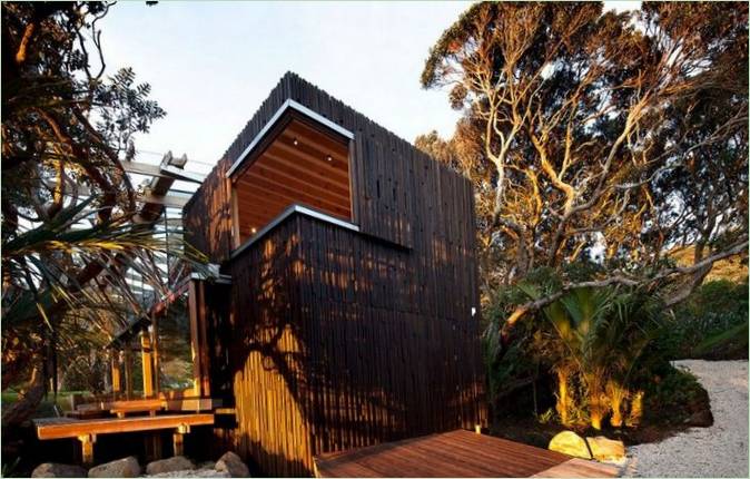 Návrh jedinečnej rezidencie Under Pohutukawa od Herbst Architects