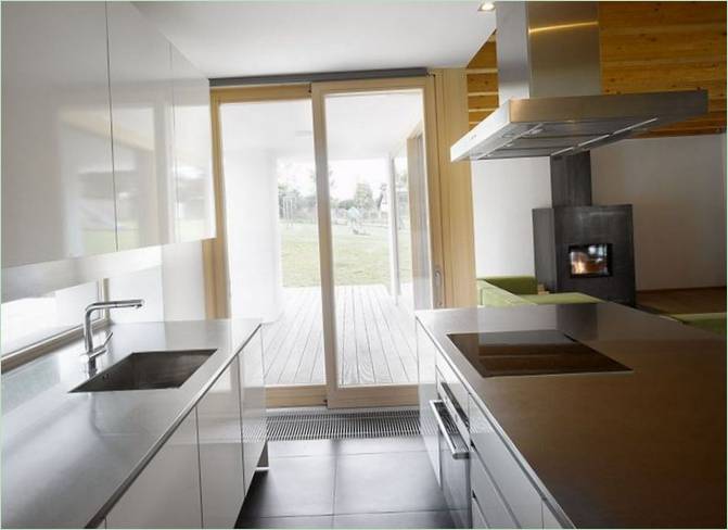 alluring-family-house-in-klokocna-by-studio-pha